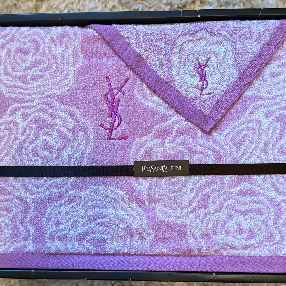 NIB Yves Saint Laurent Lavender Towel Set